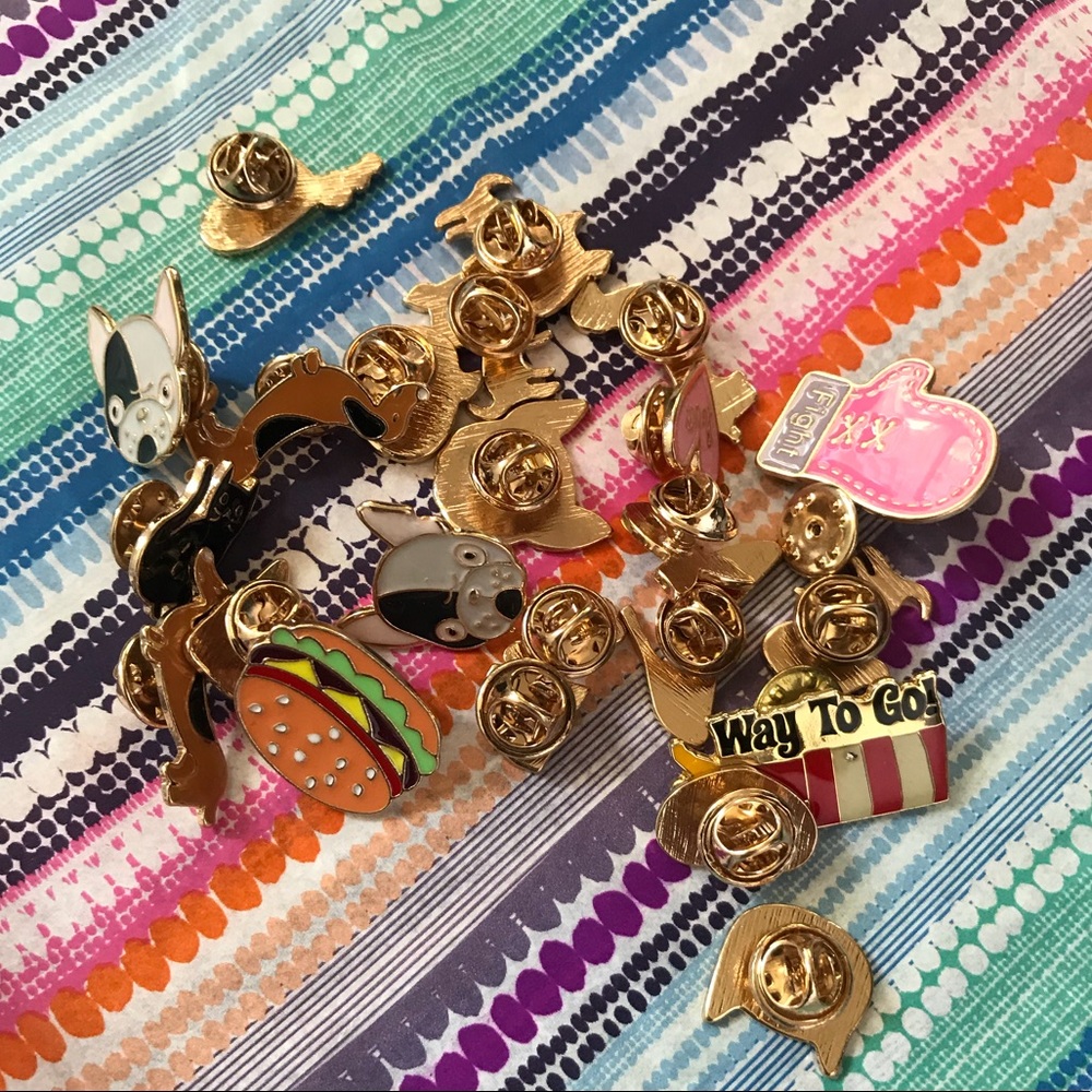 Pins and crocs (including paint sets)